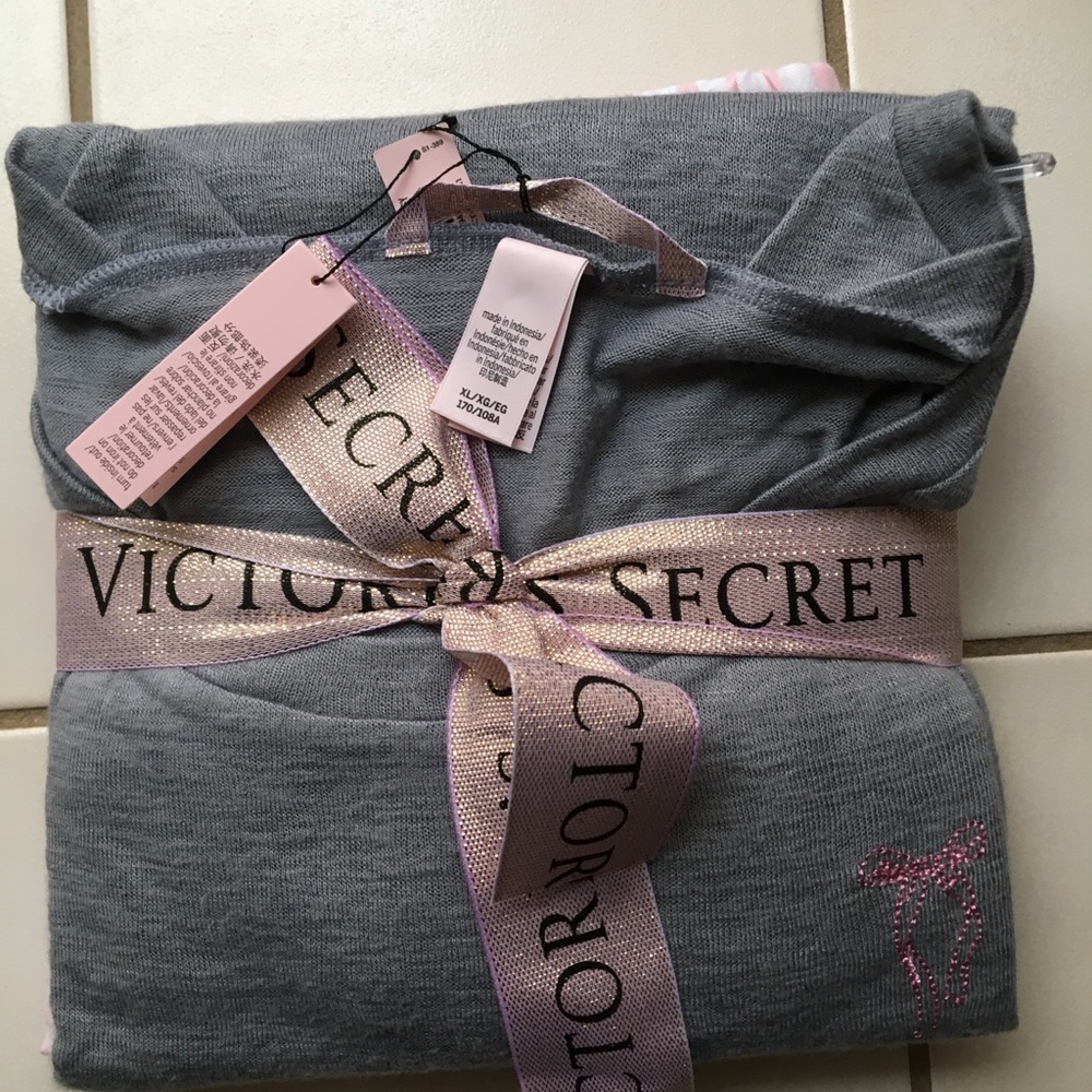 Victoria secret lounger pajamas